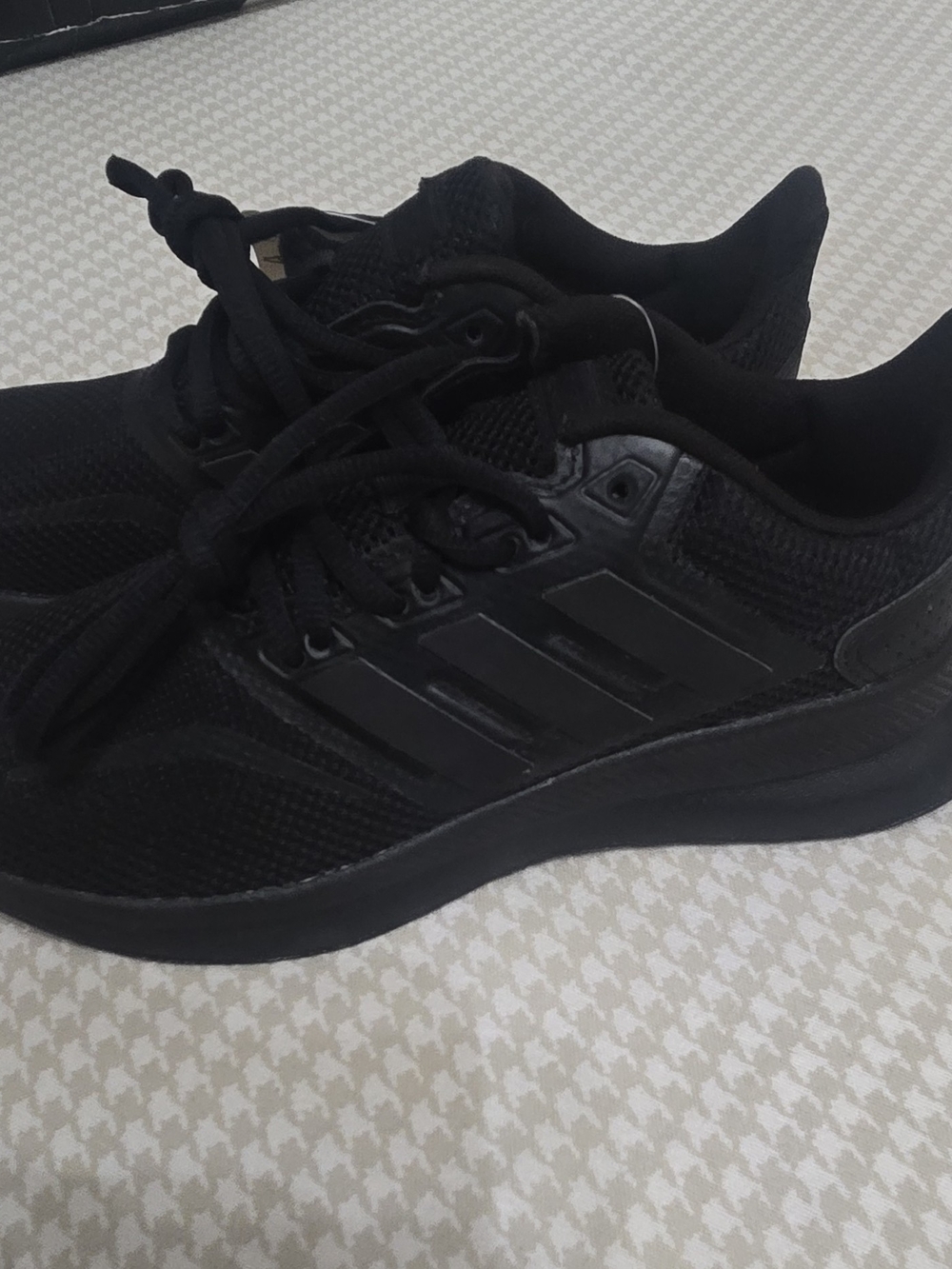 Black Men's Athletic Sneakers - Unbranded